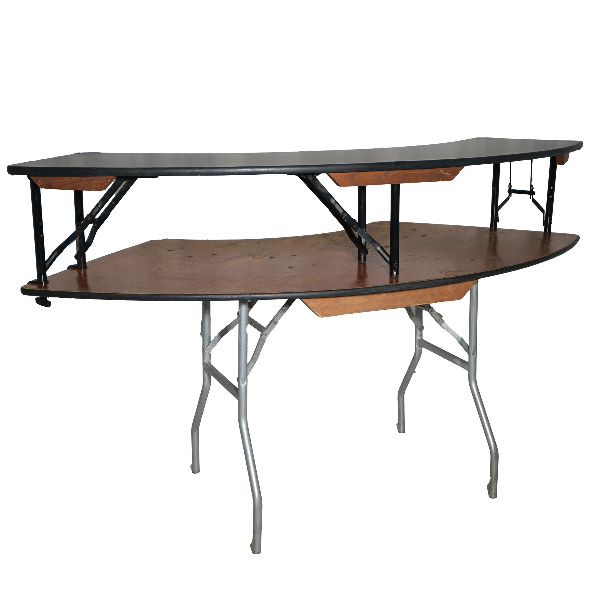 6′ Serpentine Bar Top Table w/ Skirting