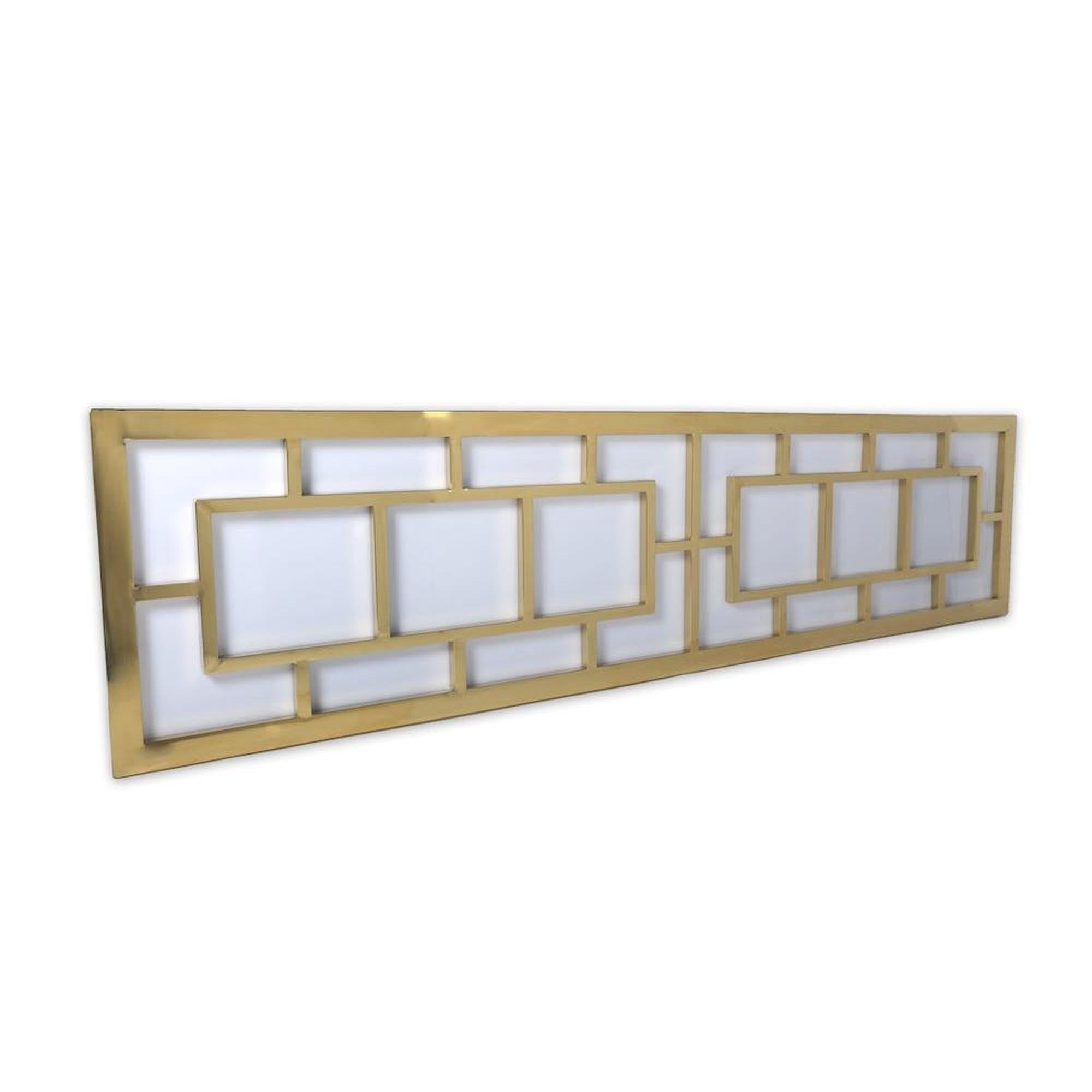 White Plexiglass Stage Front Panel w/Gold Square Design (2’x8′)